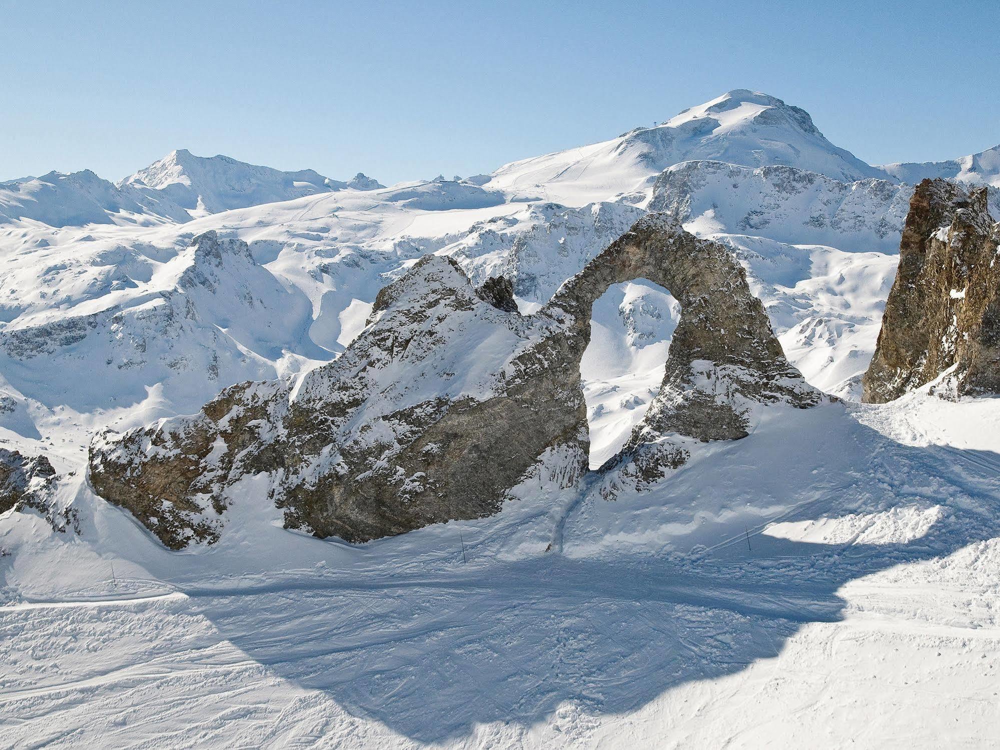 Hotel L'Aiguille Percee Tignes Exterior photo